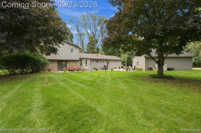6601 Hemlock Court, Brighton, MI 48116
