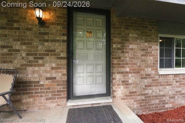 6601 Hemlock Court, Brighton, MI 48116