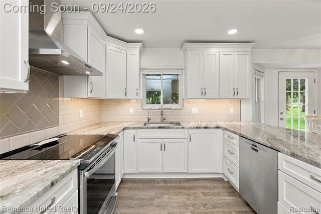 6601 Hemlock Court, Brighton, MI 48116