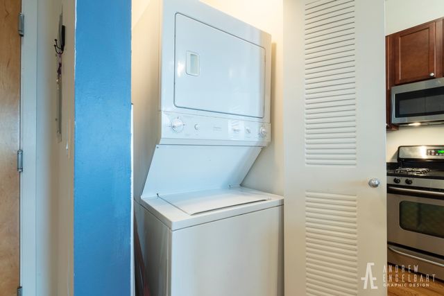 1071 W 15TH Street 314, Chicago, IL 60608