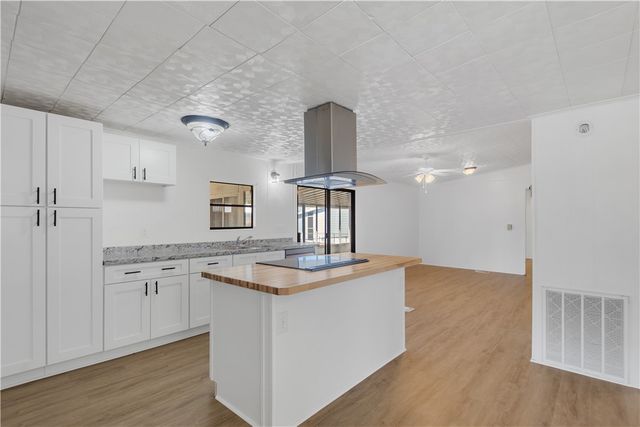 908 Oleander Circle, Sebastian, FL 32976