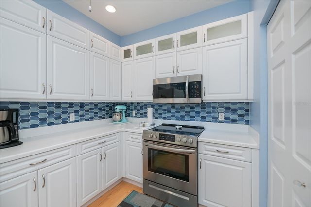 1313 RED OAK LANE, Port Charlotte, FL 33948