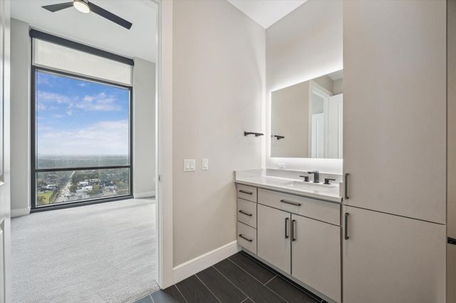 9757 Katy Freeway 2501, Houston, TX 77024