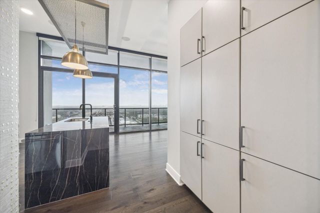 9757 Katy Freeway 2501, Houston, TX 77024