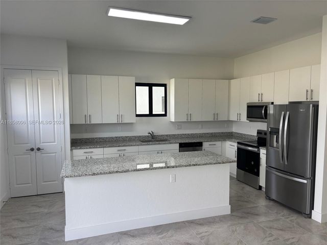 18903 SW 317th Terrace, Homestead, FL 33030