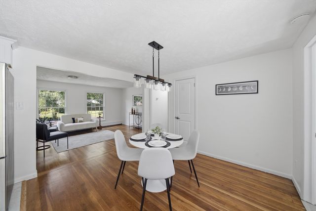48 Westbrook Rd, South Hadley, MA 01075