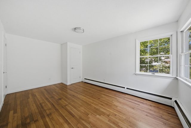 48 Westbrook Rd, South Hadley, MA 01075