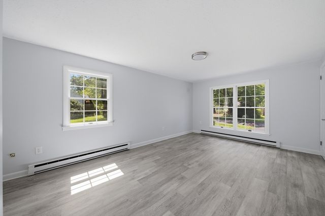 48 Westbrook Rd, South Hadley, MA 01075