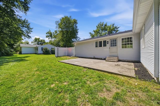 48 Westbrook Rd, South Hadley, MA 01075