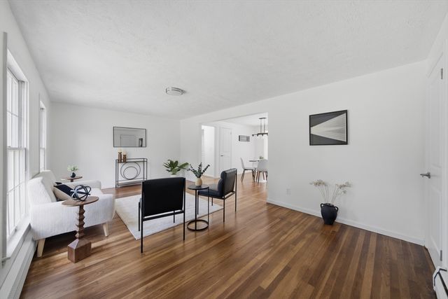 48 Westbrook Rd, South Hadley, MA 01075