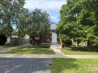 7588 Pelham Road, Taylor, MI 48180