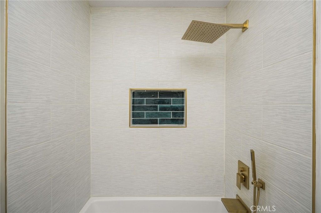 Image 28 of property listing at 326 S Clementine, Anaheim, CA 92805
