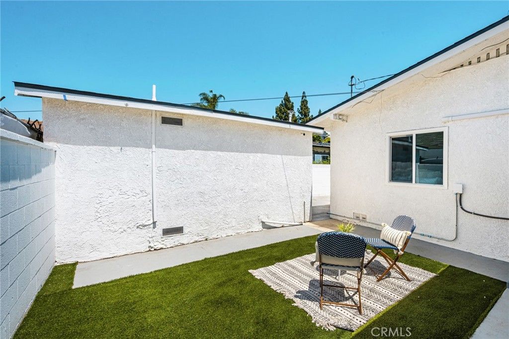 Image 31 of property listing at 326 S Clementine, Anaheim, CA 92805