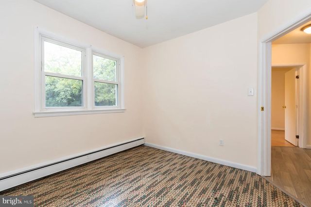 525 W EVESHAM RD, Runnemede, NJ 08078