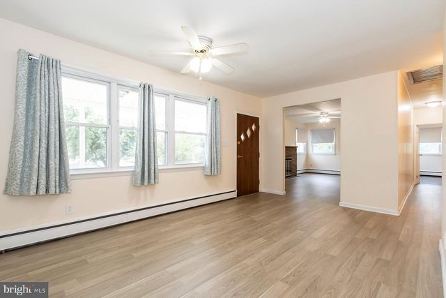 525 W EVESHAM RD, Runnemede, NJ 08078