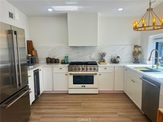 100 Yorktown, Newport Beach, CA 92660