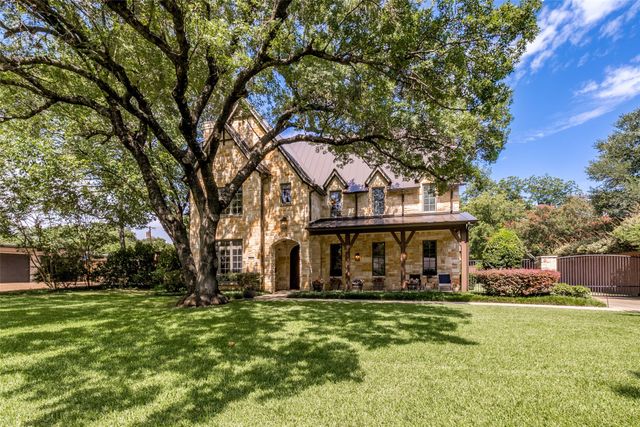 10630 Royal Springs Drive, Dallas, TX 75229
