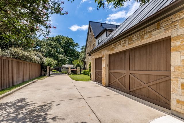 10630 Royal Springs Drive, Dallas, TX 75229