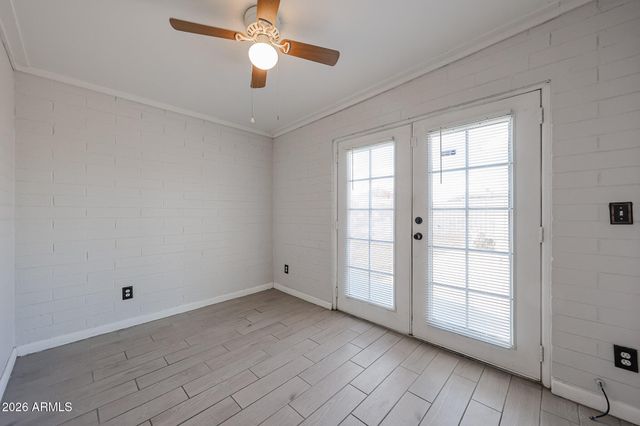 7616 W MITCHELL Drive, Phoenix, AZ 85033