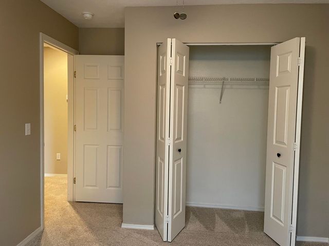 901 S Timber Ridge Drive, Nixa, MO 65714