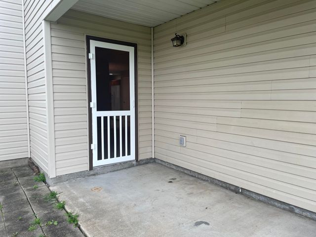 901 S Timber Ridge Drive, Nixa, MO 65714