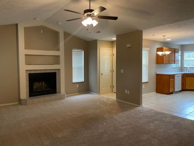 901 S Timber Ridge Drive, Nixa, MO 65714