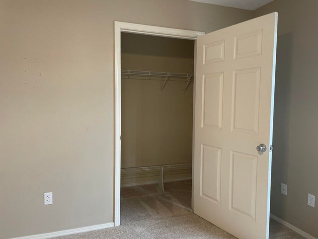901 S Timber Ridge Drive, Nixa, MO 65714
