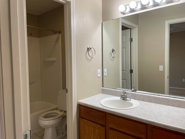 901 S Timber Ridge Drive, Nixa, MO 65714