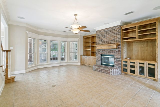 6932 La Cantera Drive, Fort Worth, TX 76108