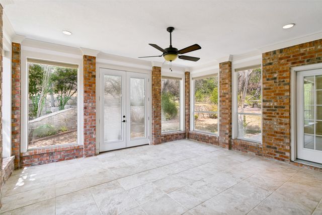 6932 La Cantera Drive, Fort Worth, TX 76108