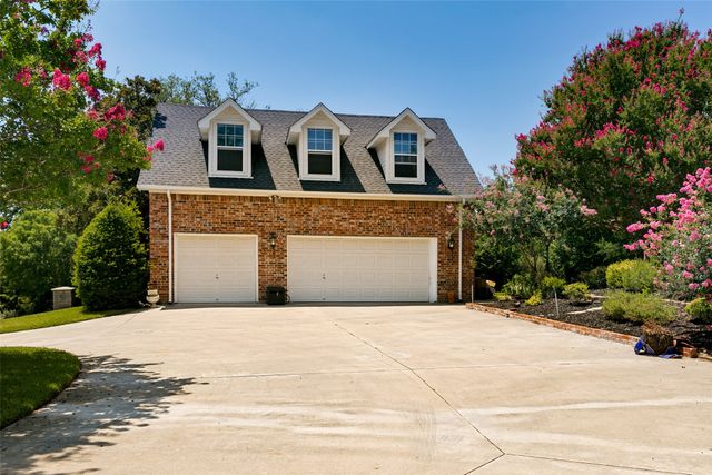 6932 La Cantera Drive, Fort Worth, TX 76108