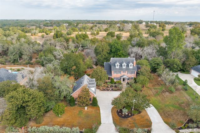6932 La Cantera Drive, Fort Worth, TX 76108