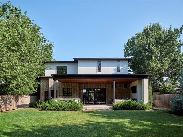 1212 W Wilshire Boulevard, Nichols Hills, OK 73116