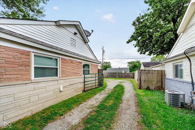 449 Southgate Drive, Greenwood, IN 46143