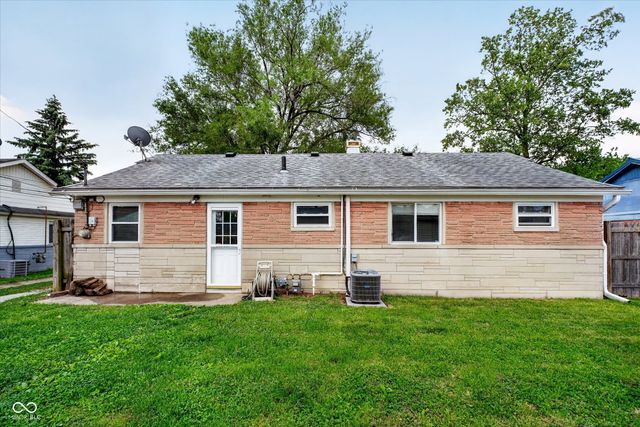 449 Southgate Drive, Greenwood, IN 46143