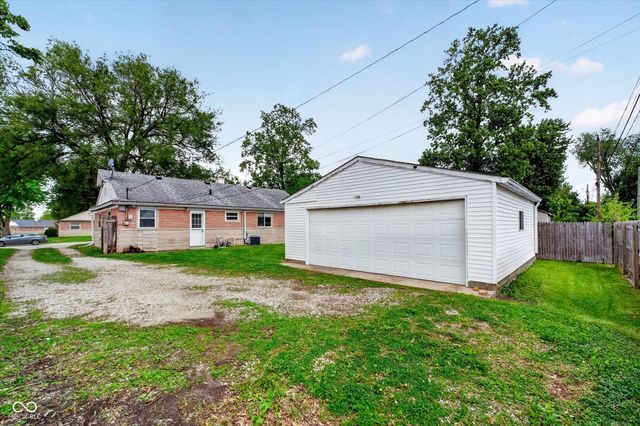 449 Southgate Drive, Greenwood, IN 46143