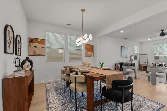 10443 Peterborough Way, Elk Grove, CA 95757