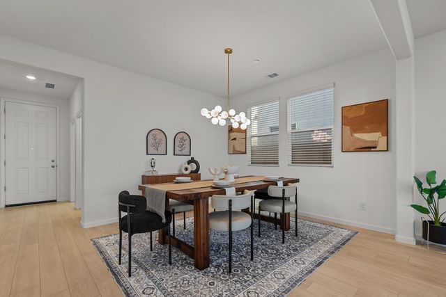 10443 Peterborough Way, Elk Grove, CA 95757