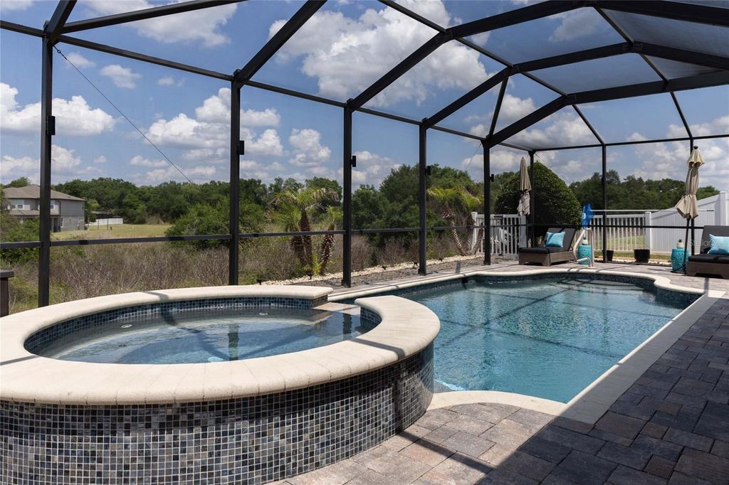 Image 34 of property listing at 11422 LELAND GROVES DRIVE, Riverview, FL 33579
