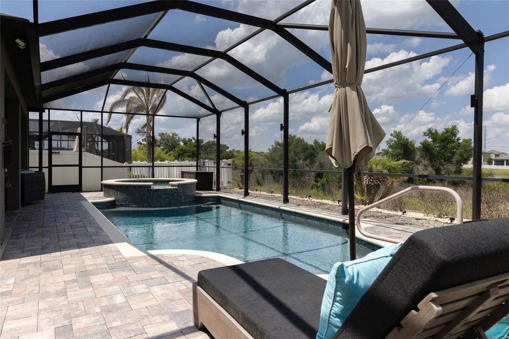 Image 36 of property listing at 11422 LELAND GROVES DRIVE, Riverview, FL 33579