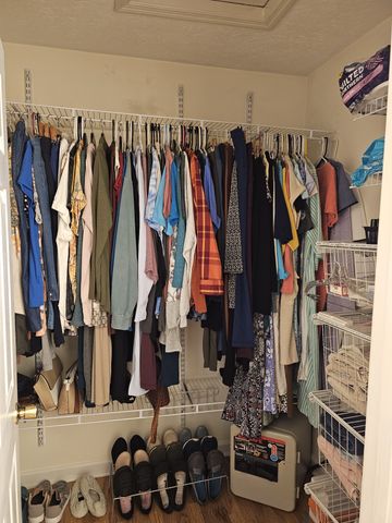 100 Ourtown Ct, Lafayette, TN 37083