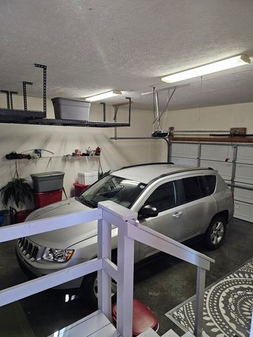 100 Ourtown Ct, Lafayette, TN 37083