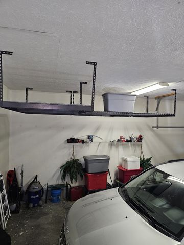 100 Ourtown Ct, Lafayette, TN 37083