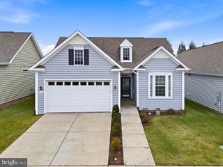 111 BLUETS DR, White Post, VA 22663