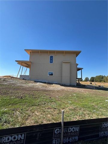 15436 W 161st Terrace, Olathe, KS 66062