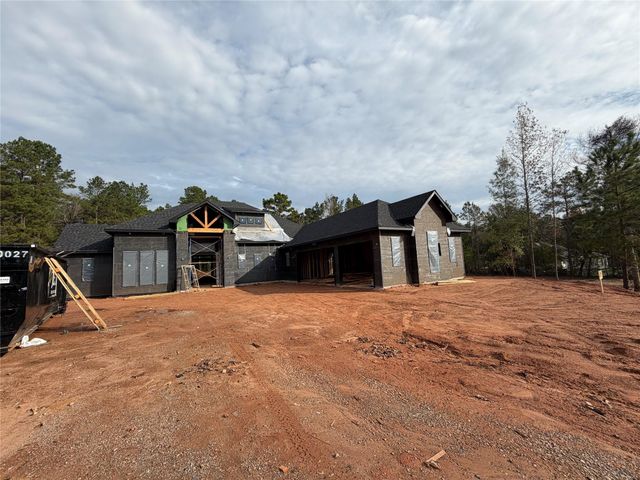 8911 Grand Lake Estates Dr, Montgomery, TX 77316