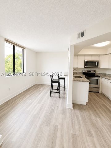 8255 SW 152nd Ave E-417, Miami, FL 33193