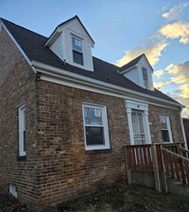 1315 W Keefe AVENUE, Milwaukee, WI 53206