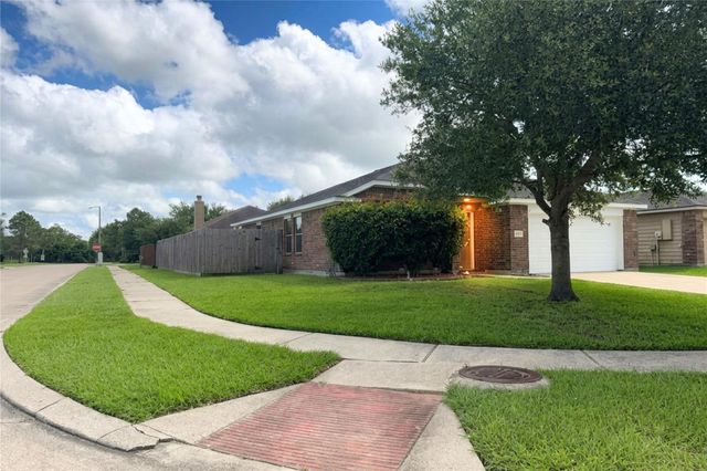 301 Turquoise Trade Drive, La Marque, TX 77568