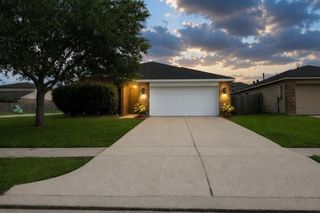 301 Turquoise Trade Drive, La Marque, TX 77568